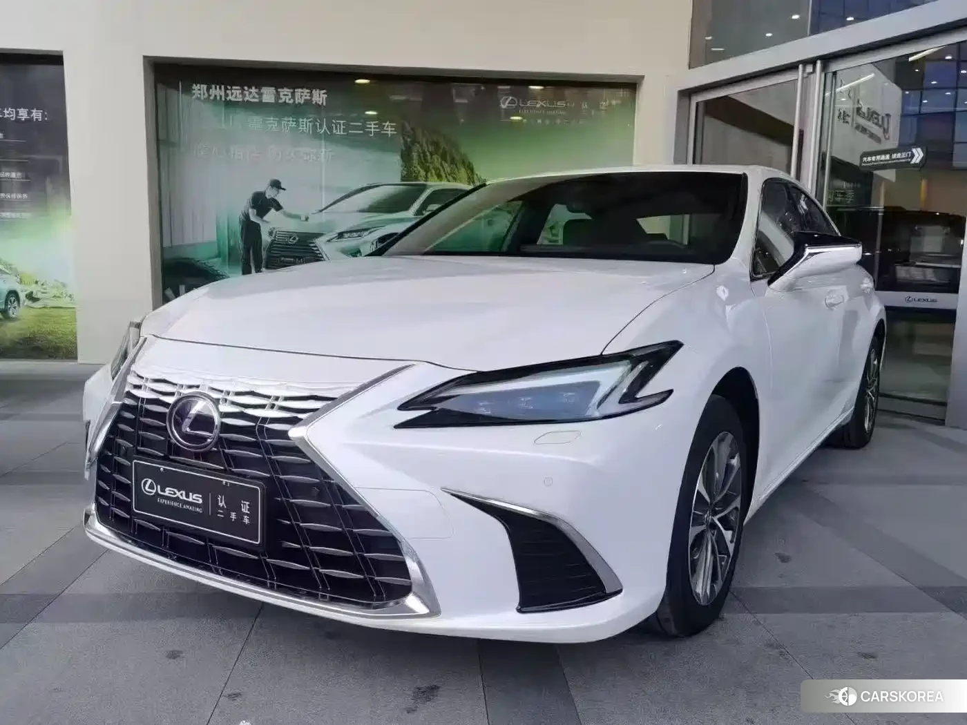 Lexus ES id 4515562 из Китая 8