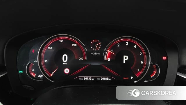 BMW 5 Series (G30) id 4615242 из Кореи 33