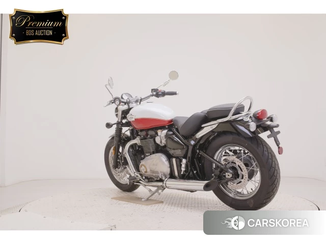 Triumph BONNEVILLE id 4341356 из Японии 8