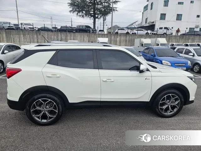 Ssangyong Beautiful Korando id 3509208 из Кореи 18