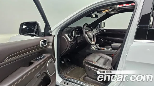 Jeep Grand Cherokee id 2827163 из Кореи 18