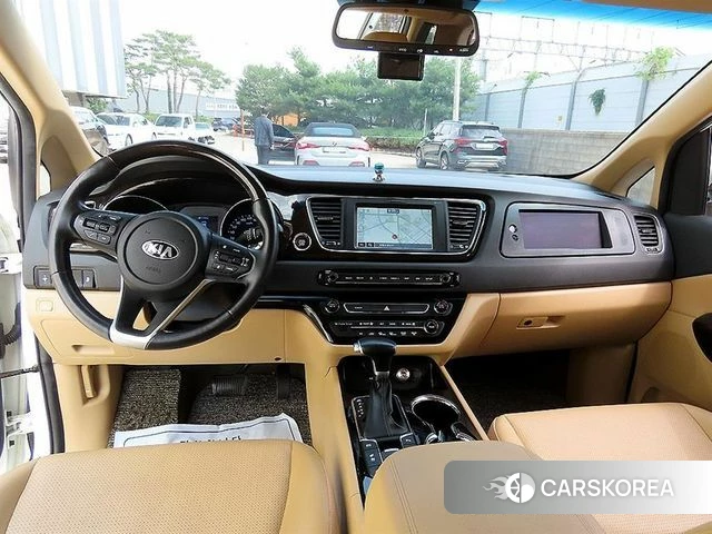 Kia The New Carnival id 4397329 из Кореи 18