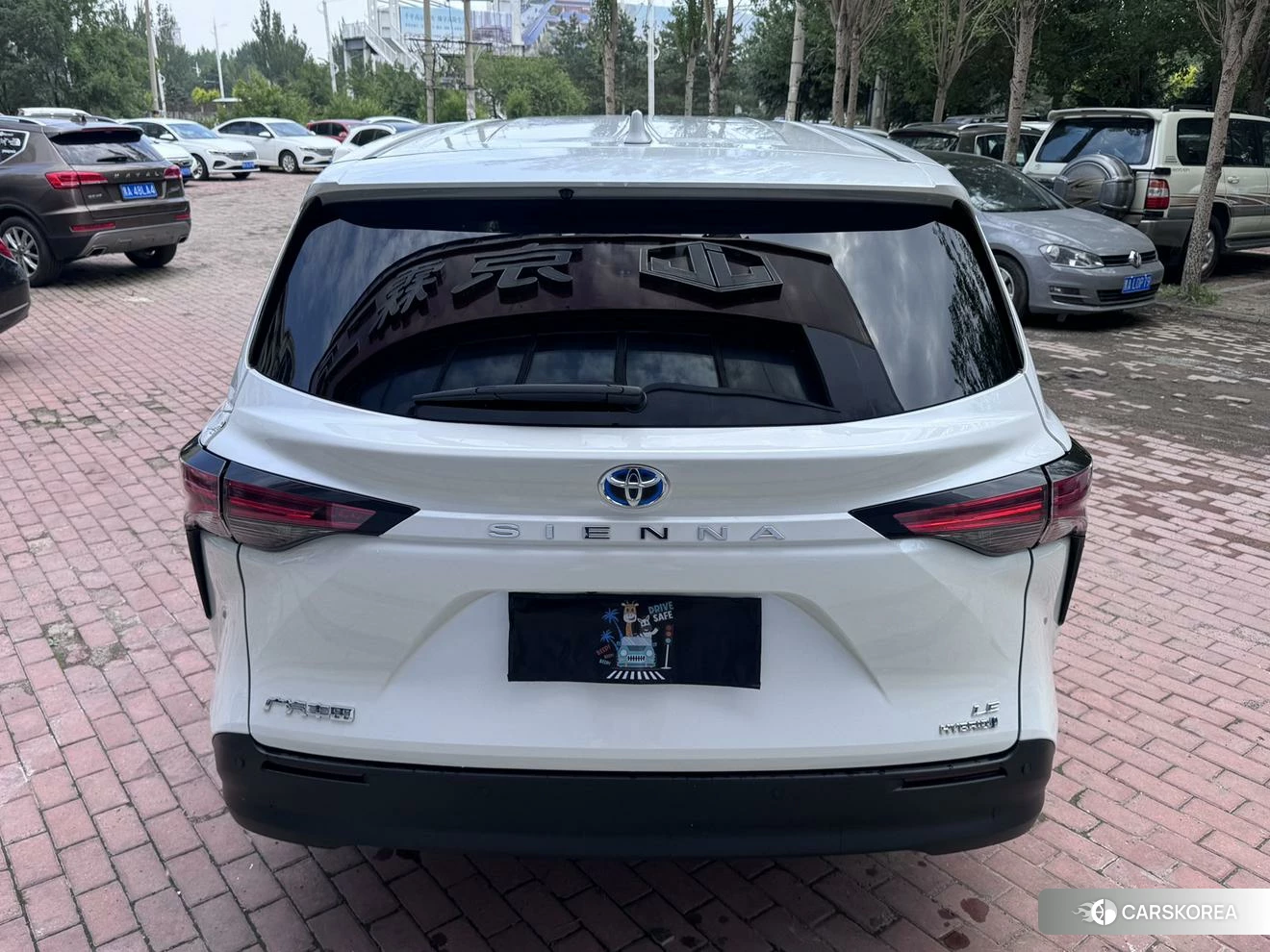 Toyota Saina id 4498874 из Китая 8