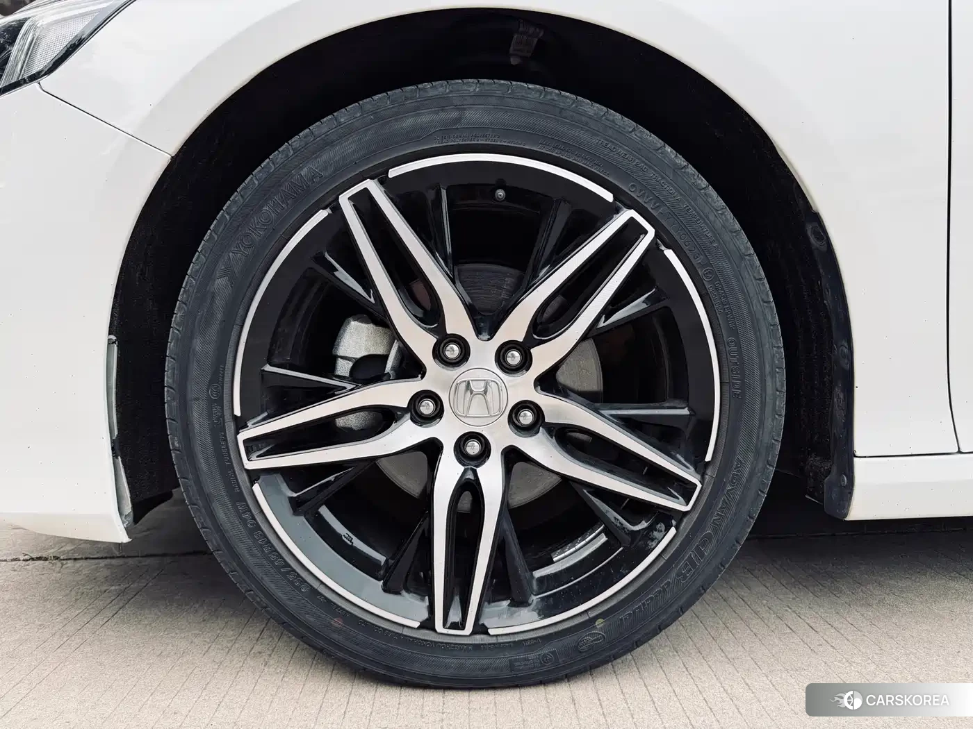Honda Accord id 4548100 из Китая 32