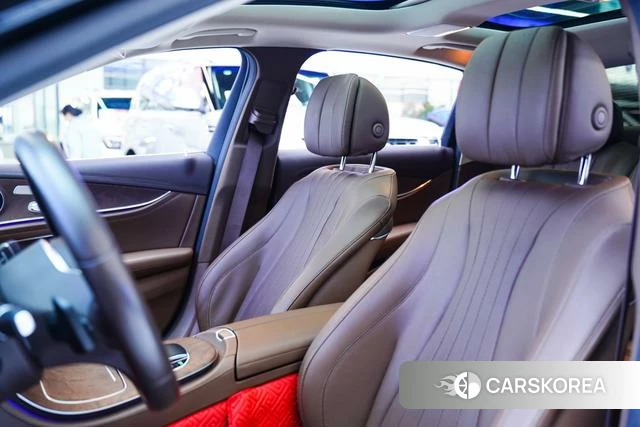 Mercedes-Benz E-class id 3856113 из Китая 19
