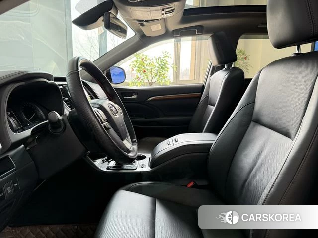 Toyota Highlander id 4275469 из Китая 19