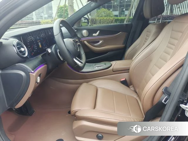 Mercedes-Benz E-class id 4277699 из Китая 9