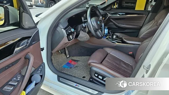 BMW 5 Series (G30) id 3529776 из Кореи 18