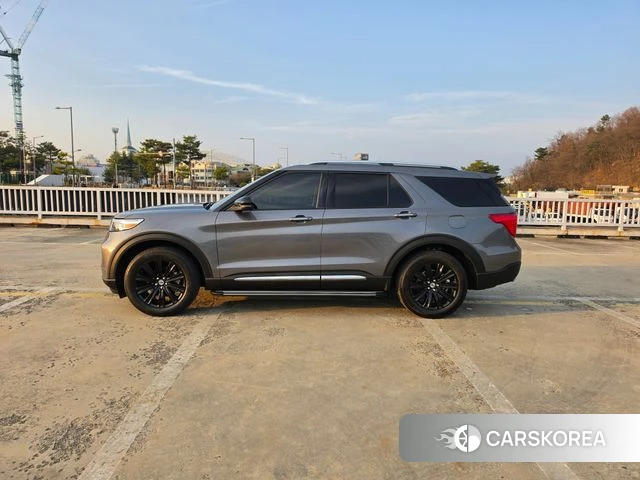 Ford Explorer 6th Generation id 3826914 из Кореи 18