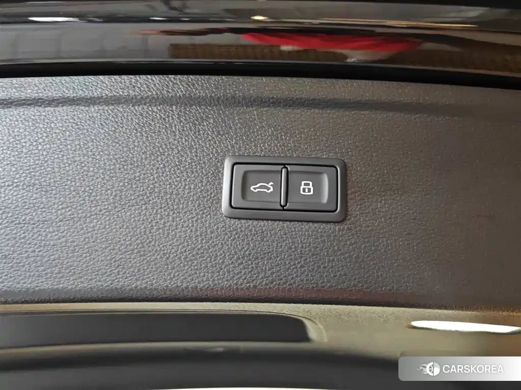Audi Q5L id 4679501 из Китая 18