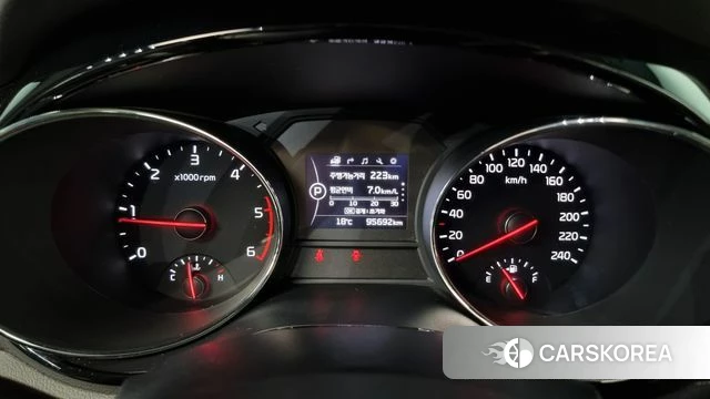 Kia All New Carnival id 4286381 из Кореи 18