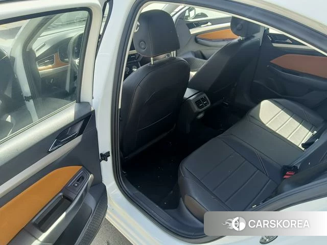 Volkswagen Bora id 4261280 из Китая 8