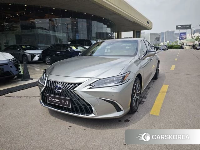 Lexus ES id 4259799 из Китая 14