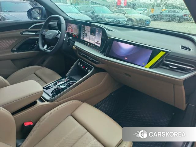 Audi Q5L id 3920357 из Китая 8