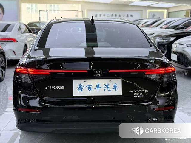 Honda Accord id 4301700 из Китая 9