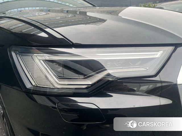 Audi A6L id 4238205 из Китая 13