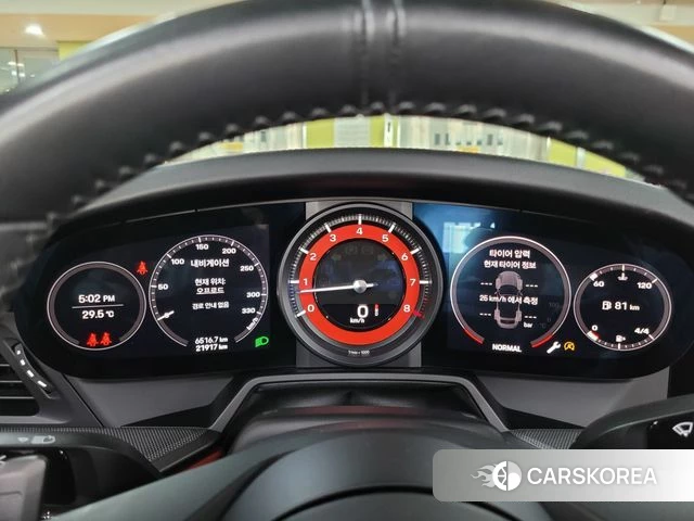 Porsche 911(992) id 3904764 из Кореи 18