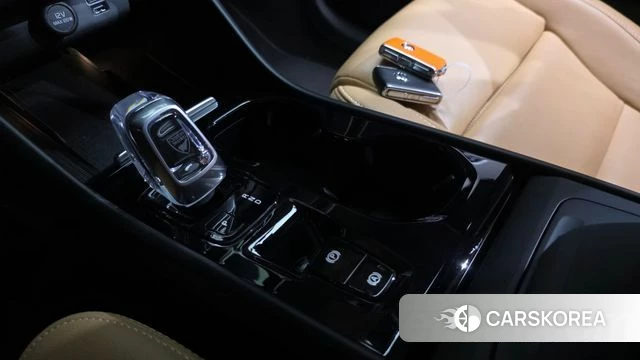 Volvo XC40 id 3833875 из Кореи 18