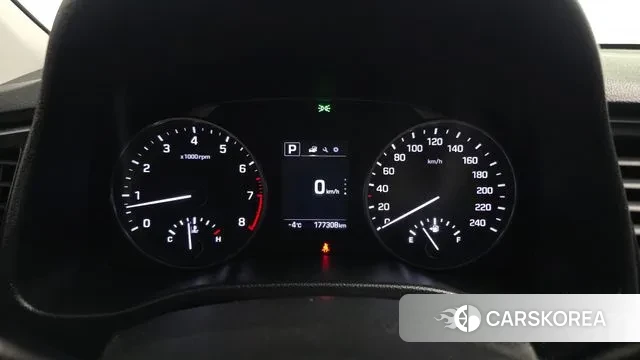 Hyundai Avante AD id 3439935 из Кореи 18