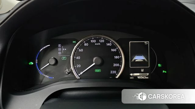 Lexus CT200h id 3899635 из Кореи 18