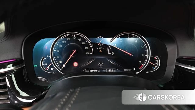 BMW 5 Series (G30) id 4595930 из Кореи 18