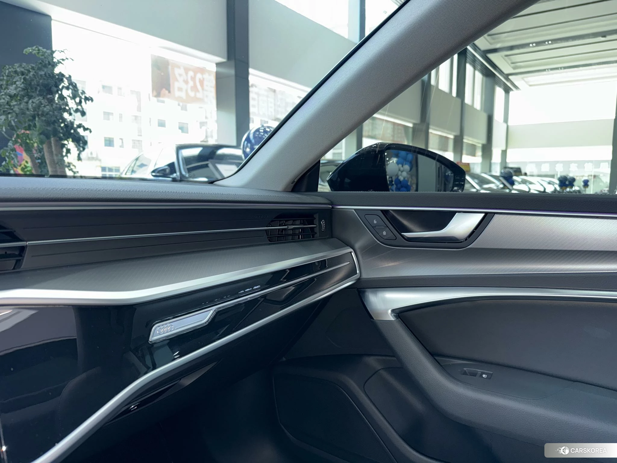 Audi A7L id 4441318 из Китая 8