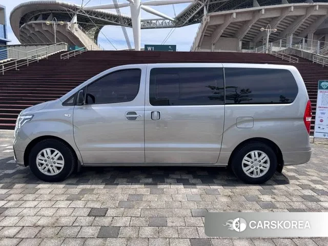 Hyundai The New Grand Starex id 3203942 из Кореи 18