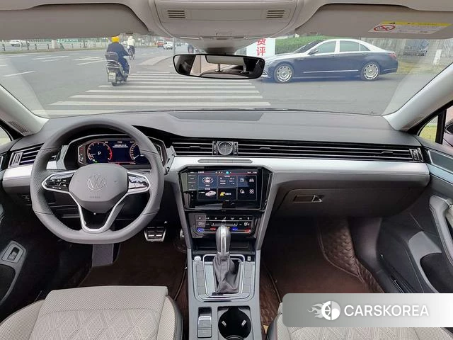 Volkswagen Magotan id 4277847 из Китая 8