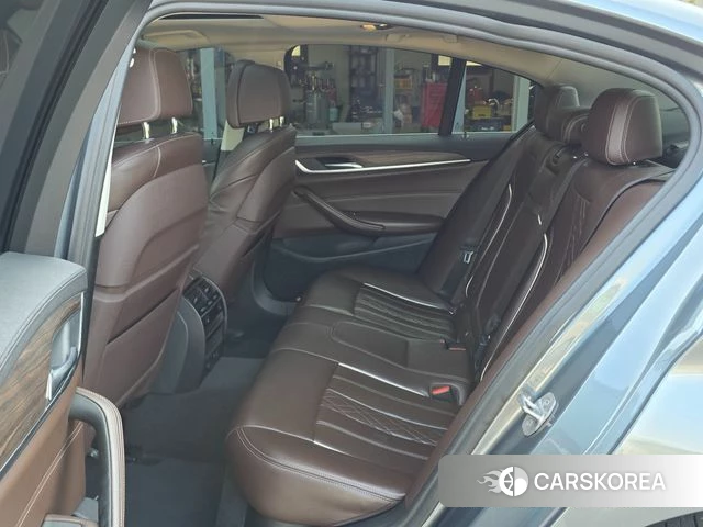 BMW 5 Series (G30) id 4447275 из Кореи 18