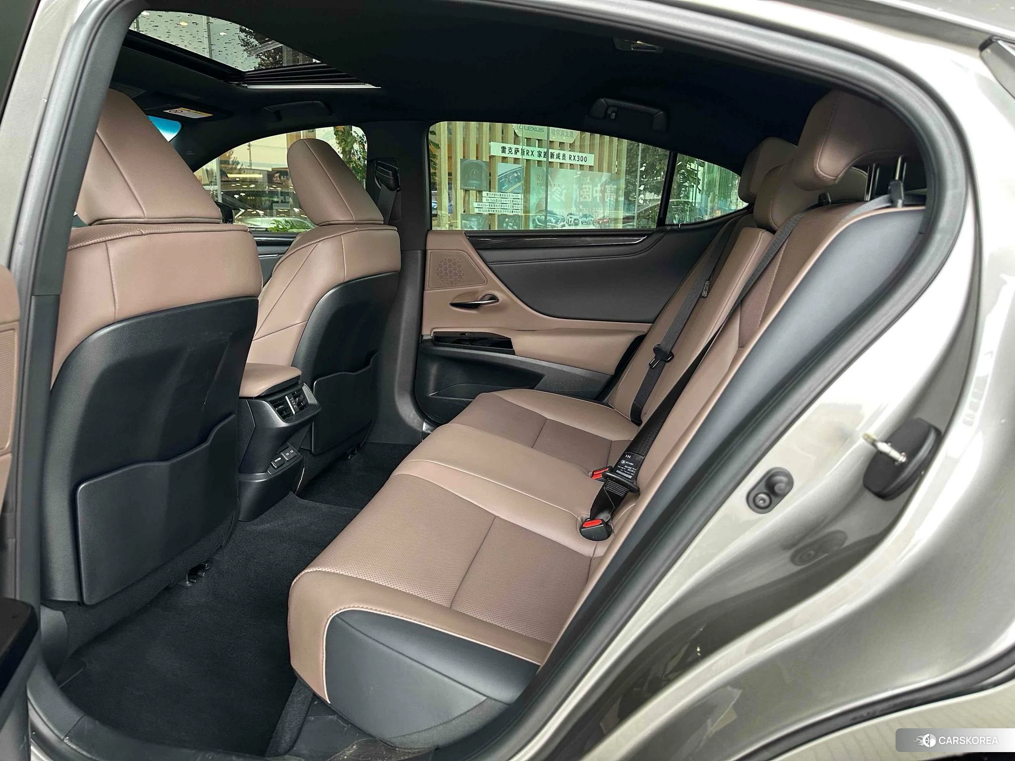 Lexus ES id 4479685 из Китая 8