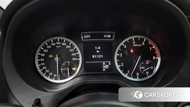 Infiniti QX30 id 2242631 из Кореи 18