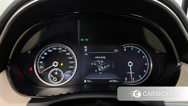 Genesis GV70 id 4250004 из Кореи 18