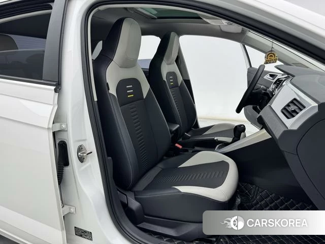 Volkswagen Polo id 4276363 из Китая 26