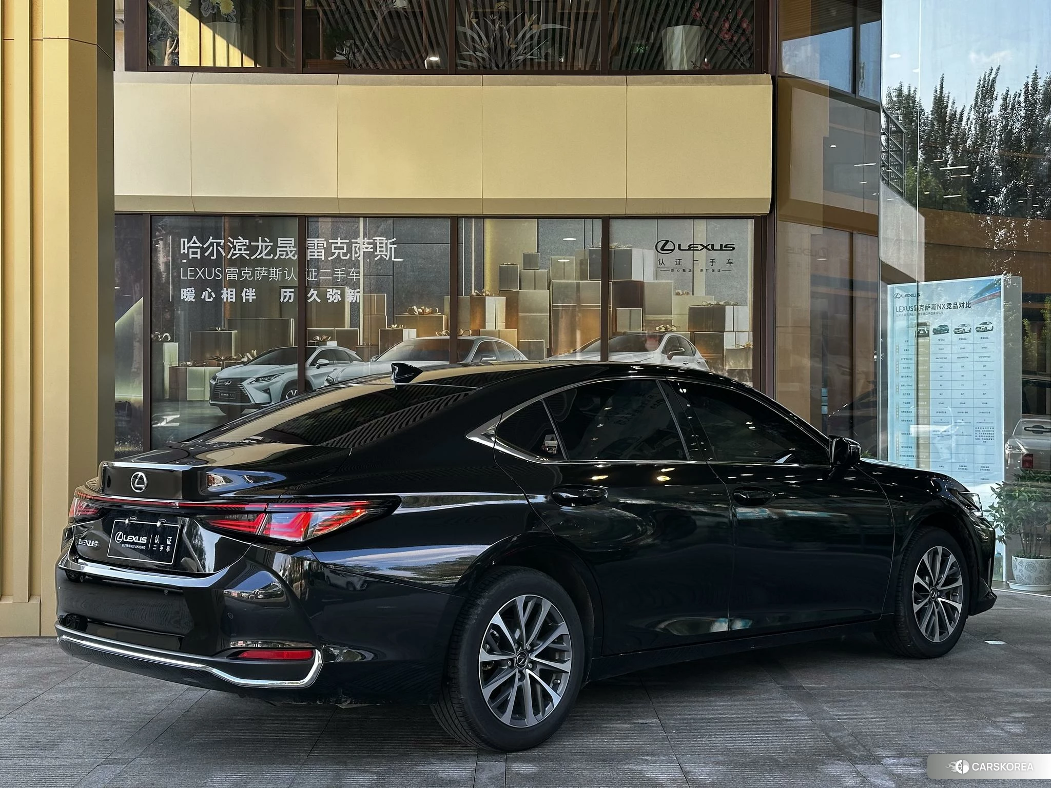 Lexus ES id 4468075 из Китая 12
