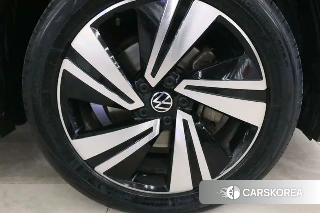 Volkswagen Tiguan X id 4261126 из Китая 20