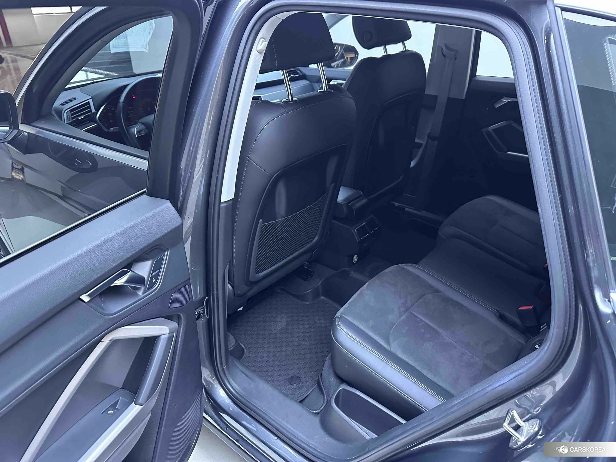 Audi Q3 id 4492755 из Китая 21