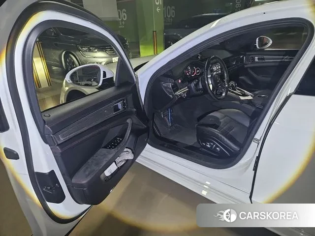Porsche Panamera (971) id 3029012 из Кореи 15