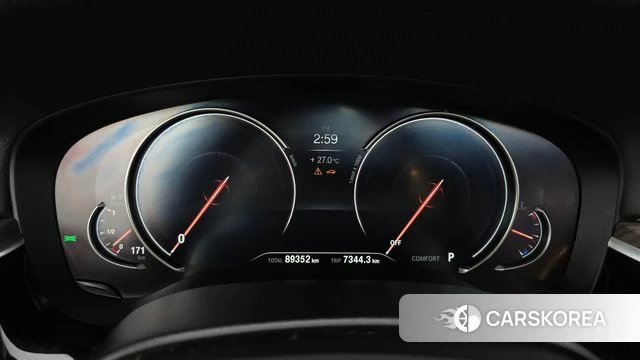 BMW 5 Series (G30) id 4865571 из Кореи 28