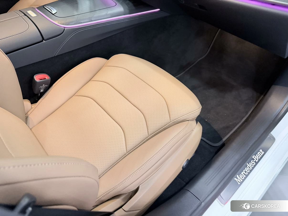Mercedes-Benz E-class id 4487342 из Китая 32