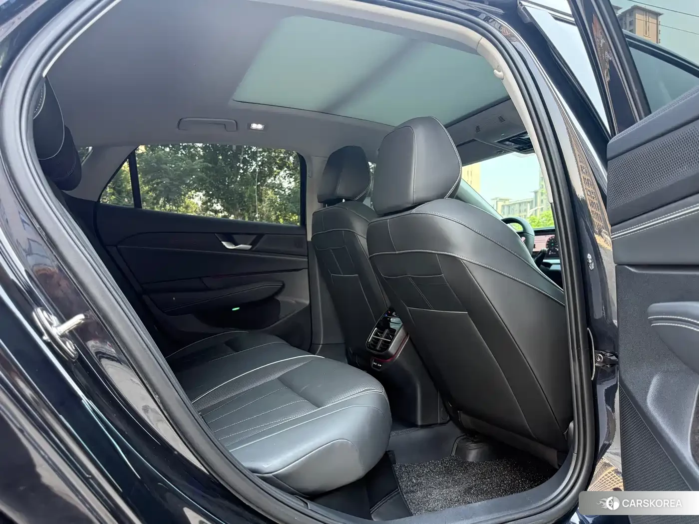 Volkswagen Passat id 4576605 из Китая 21