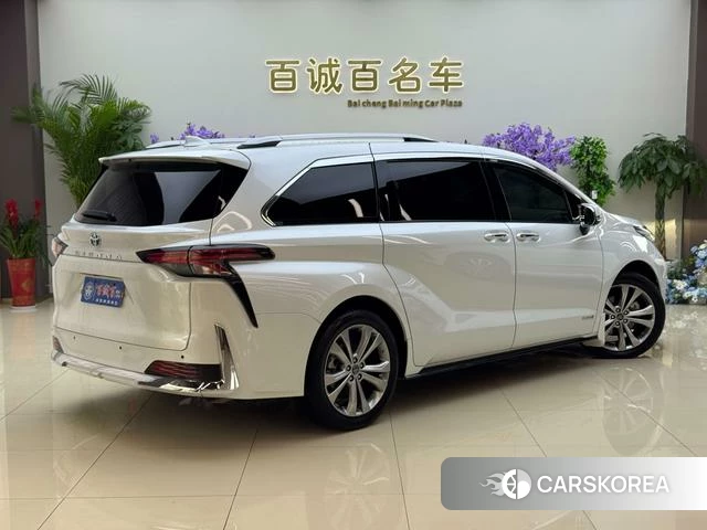 Toyota Saina id 4273372 из Китая 18