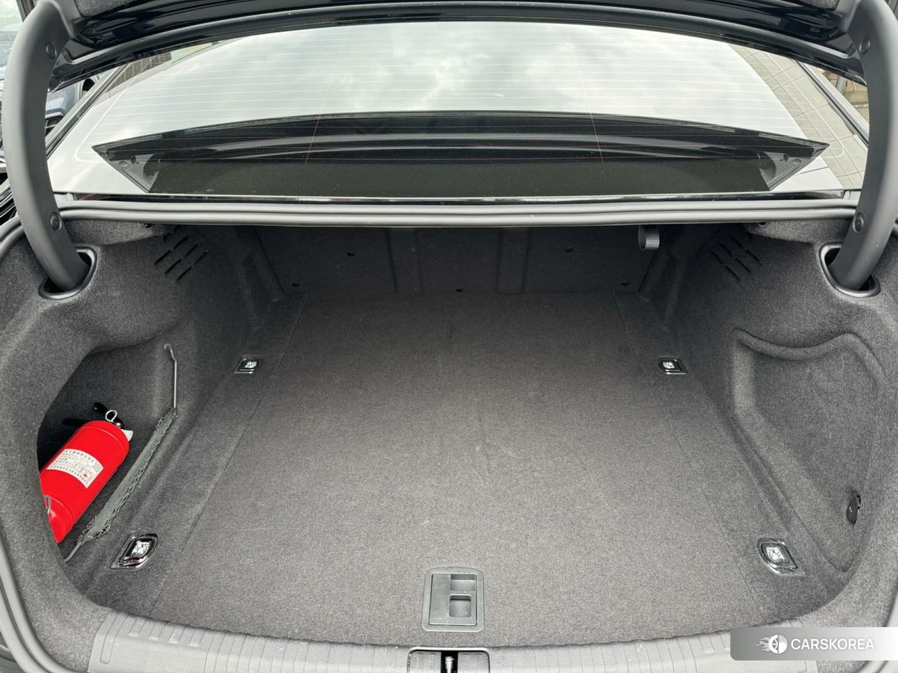 Audi A6L id 4441365 из Китая 8