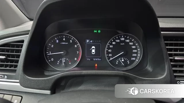 Hyundai Avante AD id 3773065 из Кореи 18