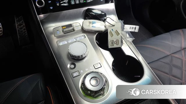 Genesis GV70 id 3786269 из Кореи 18