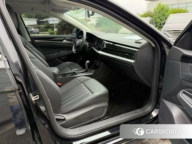 Volkswagen Passat id 4239899 из Китая 14