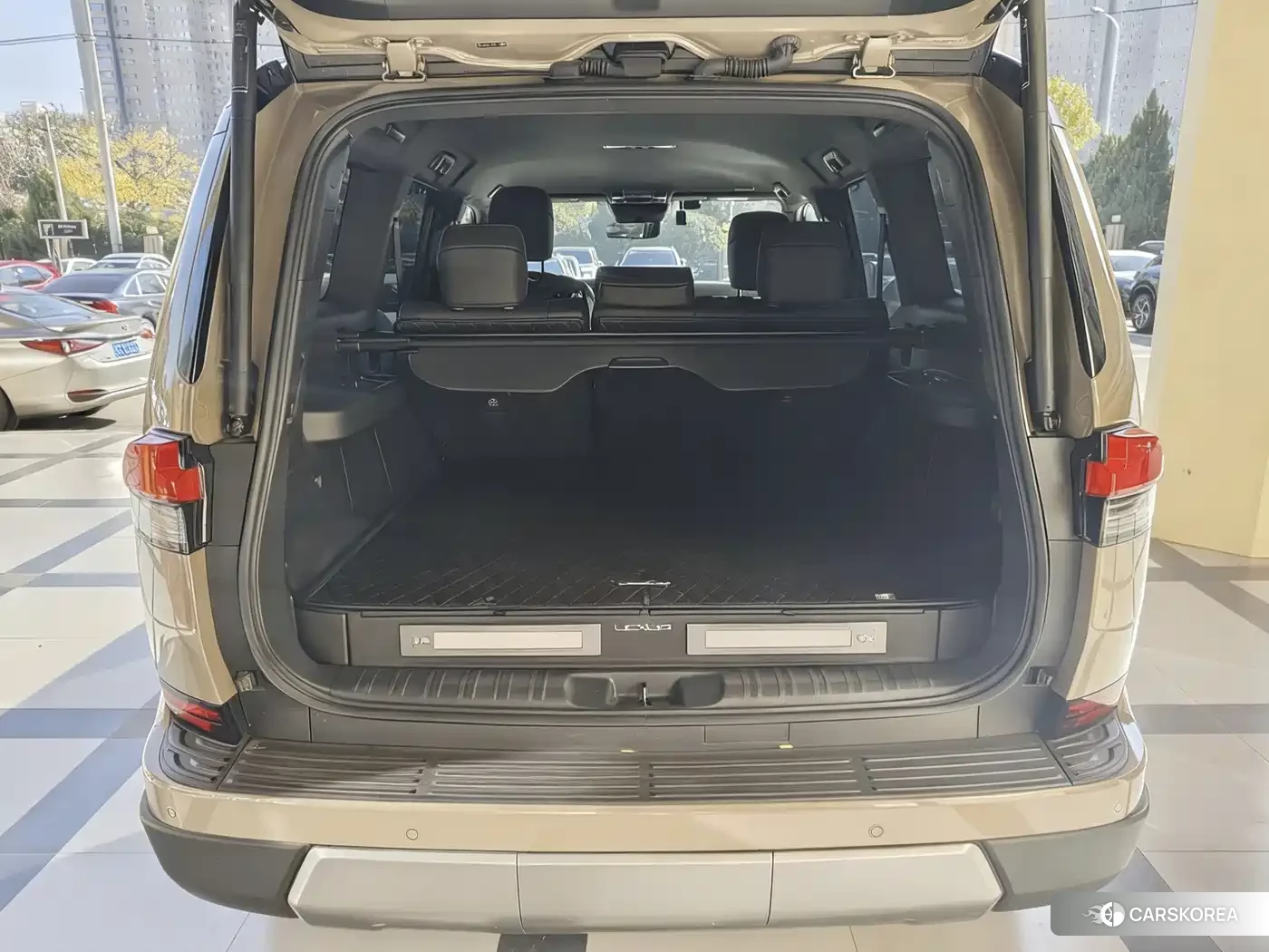 Lexus GX id 4589451 из Китая 21