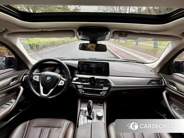BMW 5 series PHEV id 4209933 из Китая 13