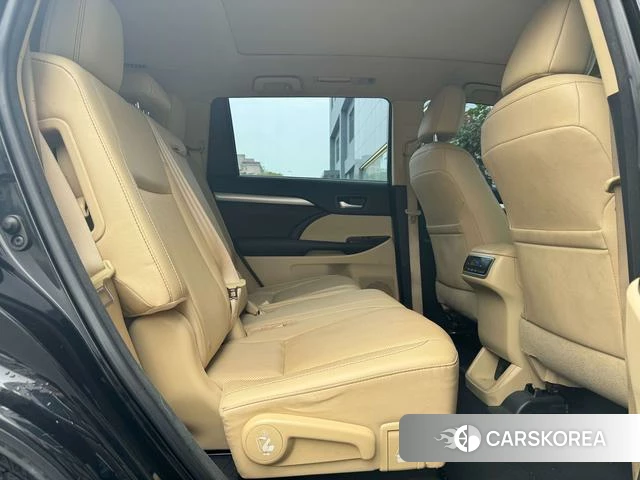 Toyota Highlander id 4222010 из Китая 10
