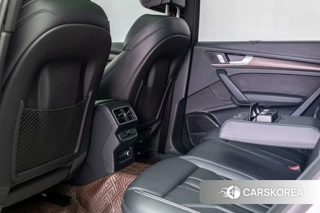 Audi Q5L id 4260819 из Китая 25