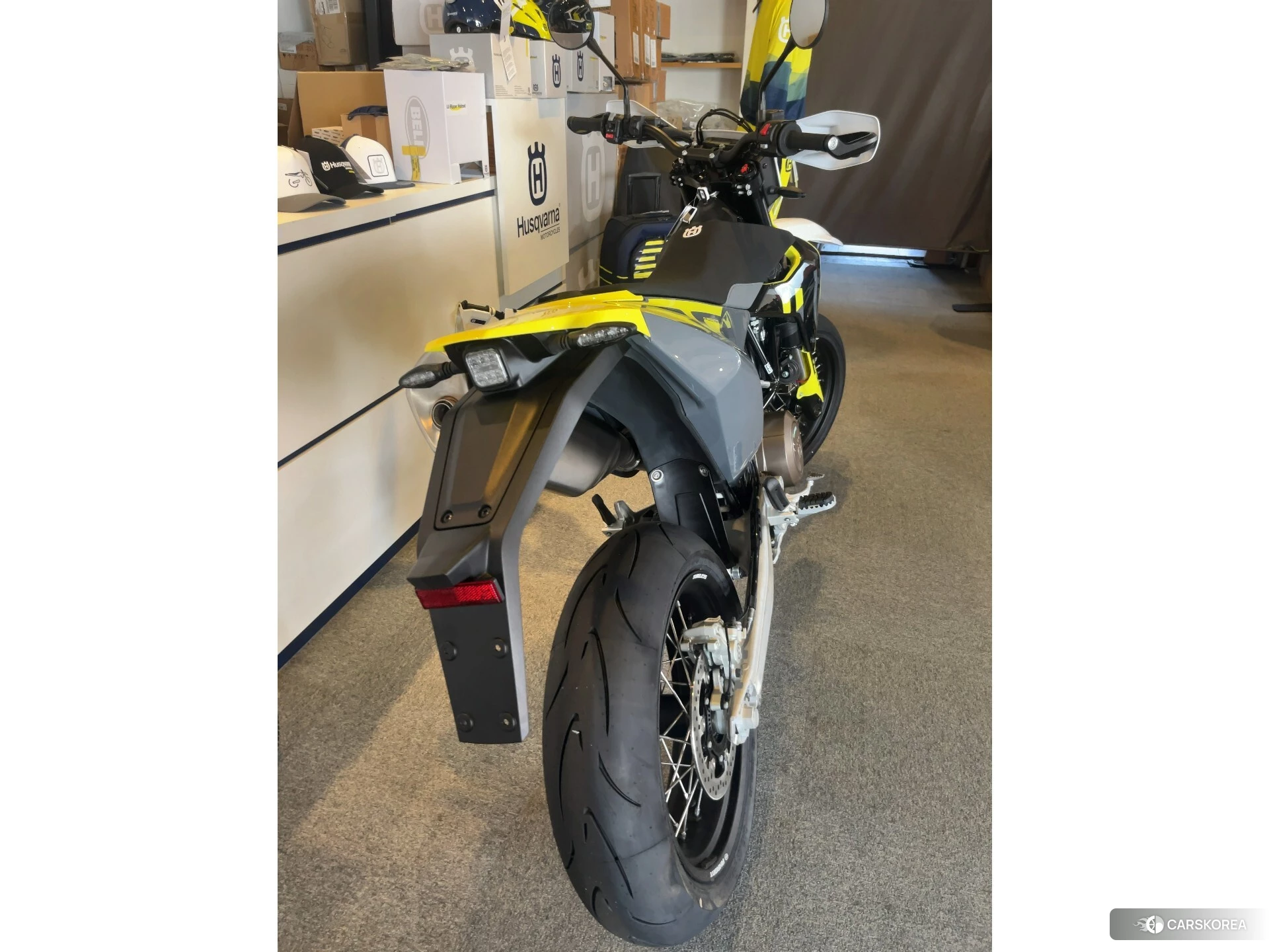 Husqvarna 701 SUPERMOTO id 4374298 из Японии 8